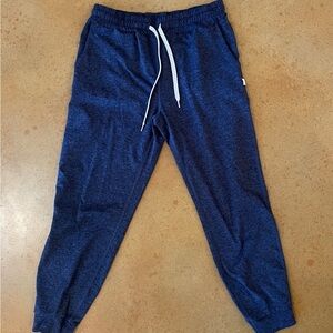 Vuori navy heather performance joggers size small